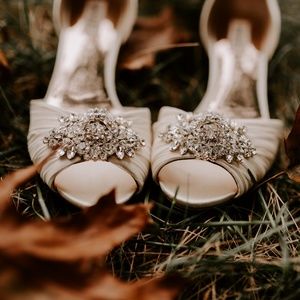 Badgley Mischka | Sabine Ivory Open Toe Heels